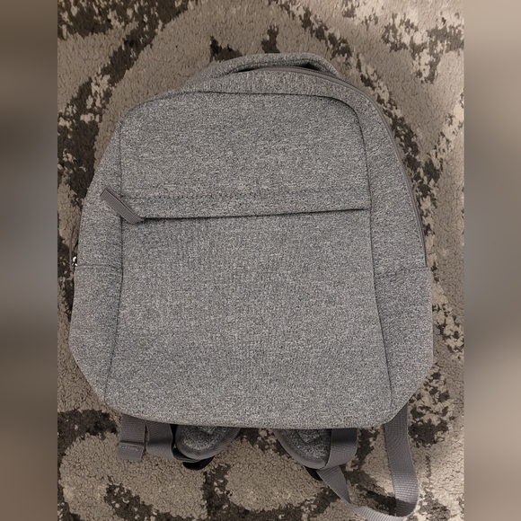 Dsw gray backpack neoprene New my perk vip - Picture 1 of 2